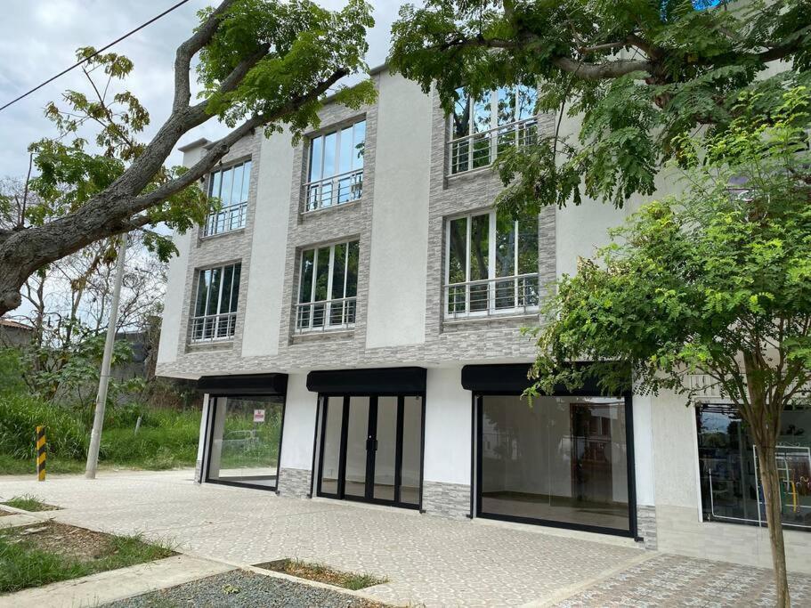 Lindo Apartamento Con Estacionamiento Buga Buitenkant foto